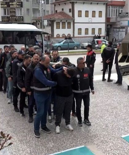 Çorum merkezli 5 ilde dev dolandırıcılık operasyonu! 21 kişi tutuklandı
