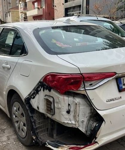 Doğal Gaz Kutusunda Patlama: Otomobil Hasar Gördü