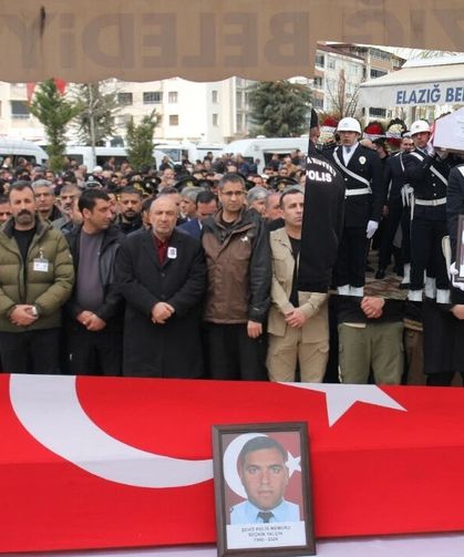 Elazığ’da şehit polis Seçkin Yalçın gözyaşlarıyla uğurlandı