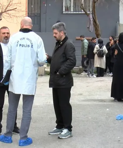 Evinde Yalnız Yaşayan Kadın Bıçaklanarak Öldürüldü