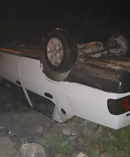 Hatay Hassa'da yağmur kazası! Takla atan Tofaş tarlaya uçtu