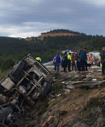 Kanala uçan araçta can pazarı yaşandı
