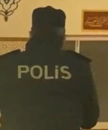 Namaza giden ilçe emniyet müdürü müezzinlik yaptı