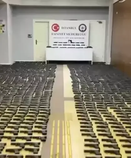 Toprağın Altından Cephanelik Çıktı: Binlerce Silah Parçası Ele Geçirildi