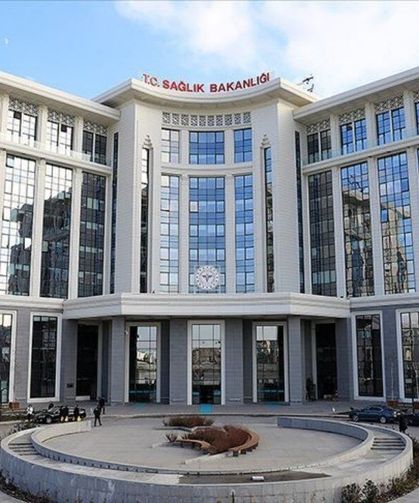 Türkiye'den İran'a 6 tırlık dev sağlık yardımı!