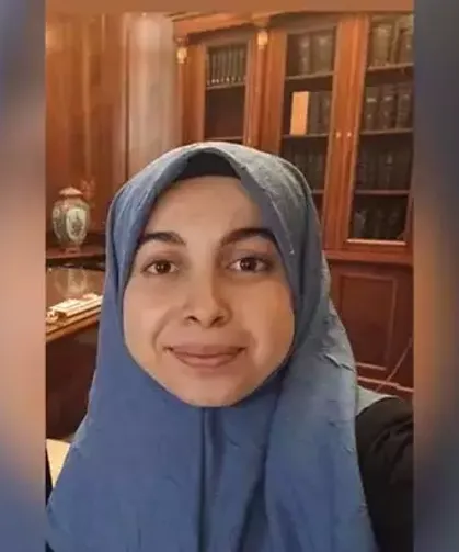 Yol kenarında yürürken otomobilin çarptığı Zehra öldü, sürücü kaçtı