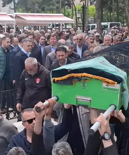 Şantiyede yanmış halde bulunan Emine Dönmez, toprağa verildi