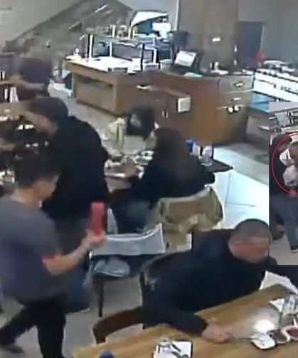 Heimlich manevrası hayat kurtardı! O anlar kamerada