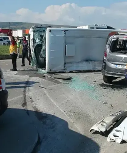 Kilis’te Feci Zincirleme Kaza! İşçi Servisi Devrildi: 8 Yaralı