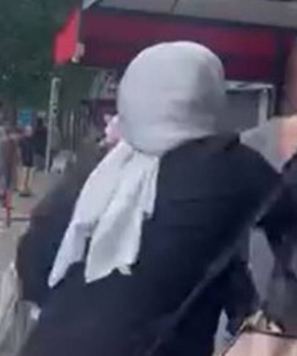 Kocamla ilişkin var dedi, genç kızı defalarca bıçakladı