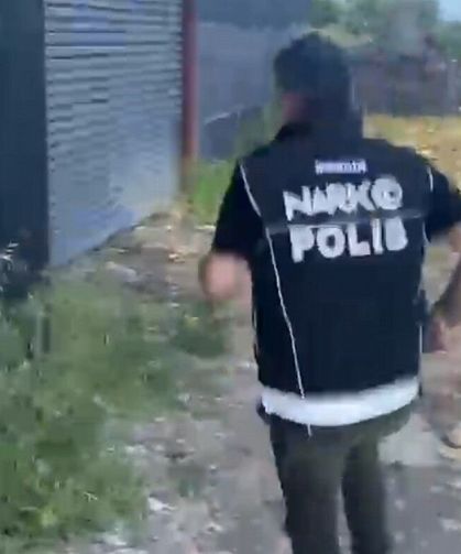 Mersin'de depoda 27 kilo metamfetamin yakalandı!