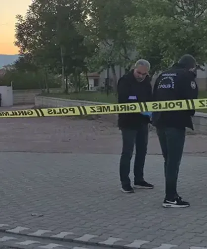 Sosyal medyada tartışıp, parkta kavga ettiler: 1 yaralı