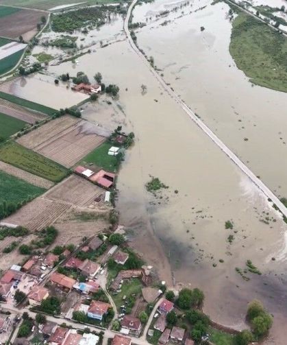 Taşkının bilançosu gün ağarınca ortaya çıktı