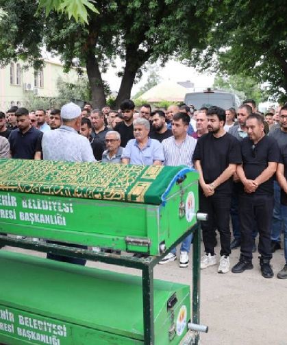 Babası tarafından vurularak hayatını kaybeden genç defnedildi