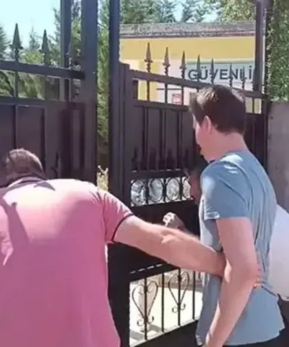 Belgesini otomobilde unutan aday, sınava geç kaldı