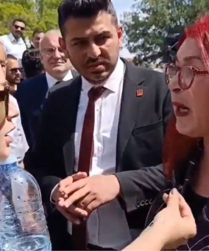 CHP’li kadınlar sokakta kavga etti: Küfürler havada uçuştu