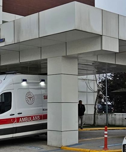 Devrilen traktörünün altında kalan çiftçi öldü
