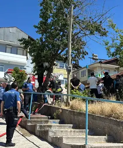 Madde bağımlısı olduğu iddia edilen kişi yaşadığı evi ateşe verip kaçtı