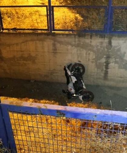 Motosikletle Dereye Uçan Kadın Öldü