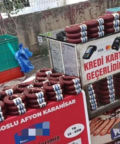 Pazarda Şüpheli Sucuk Fiyatı: Vatandaşlar Tepki Gösterdi