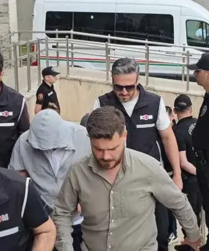 Rüşvet şüphelisi doktor, kürtaj için 10 bin ile 100 bin lira arasında değişen miktarlarda para istemiş