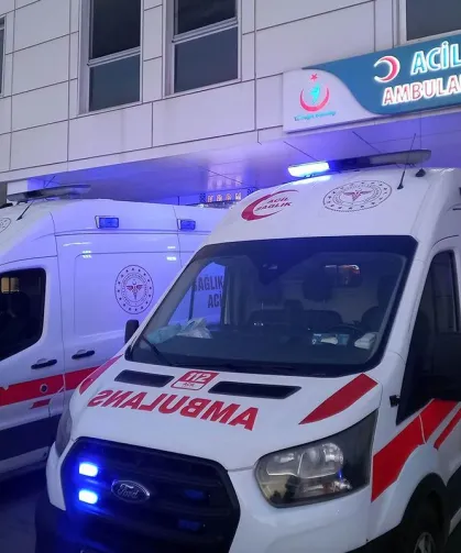 Trafikte kavga ettiği şahsın kulağını ısırarak kopardı