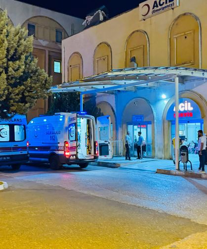Mardin'de hafif ticari araç ile otomobil çarpıştı: 1 bebek öldü, 7 yaralı
