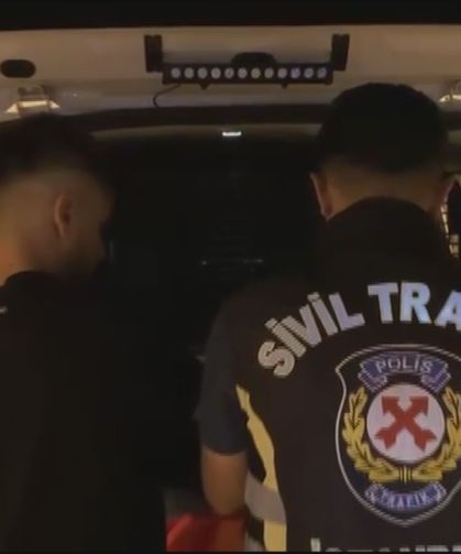 Yol kesen sürücü kamerayı görünce ters yönden kaçtı; 252 bin lira ceza