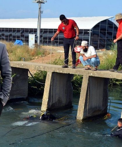 Antalya Serik'te kaybolan sera işçisini arama çalışmaları başlatıldı