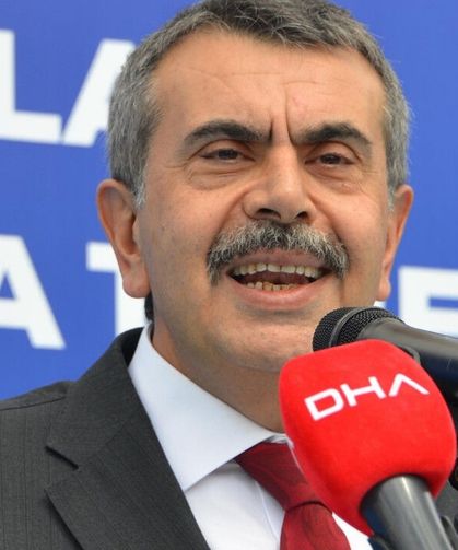 Bakan Tekin: Özel okulda insani olmayan koşulda çalıştırılan arkadaşımız varsa bana başvursun