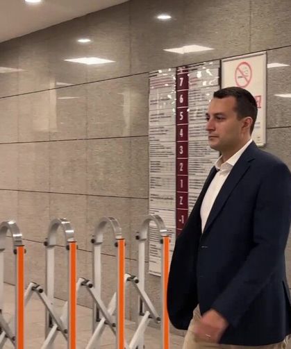 Oyuncu Kerem Bursin: AHBAP Derneğine 200 bin TL bağışta bulundum