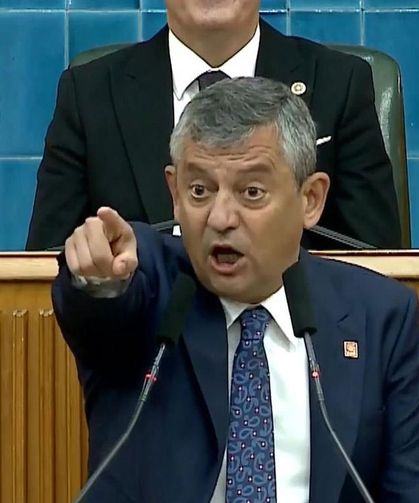 Özgür Özel atılan slogana kızdı: Hep sen başlatıyorsun, yapma