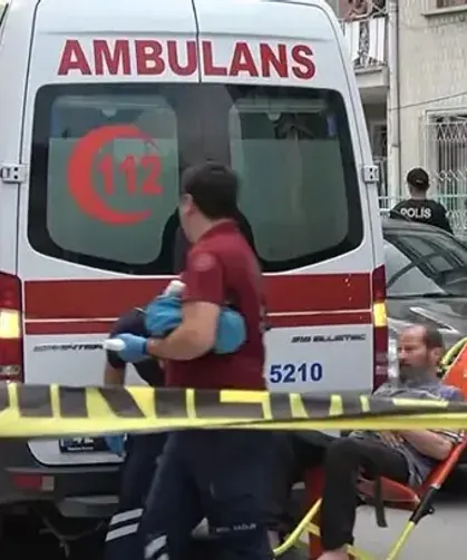 Üvey annesi ve kız kardeşini öldüren şüphelinin olay sırasında fenalaşan babası da kurtarılamadı