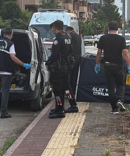 Adana’da alacak-verecek kavgası kanlı bitti: Baba ve oğlu öldü, anne yaralı