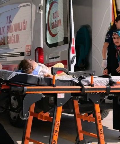 Balkondan düşen 1,5 yaşındaki bebek ağır yaralandı