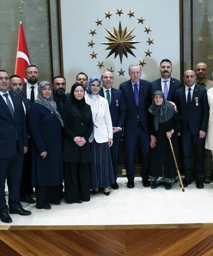 Cumhurbaşkanı Erdoğan, şehit ailelerini kabul etti