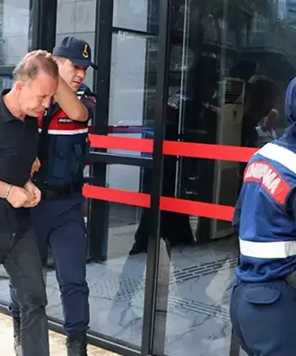 Eşini ve kayınvalidesini bıçaklayan şüpheli adliyede