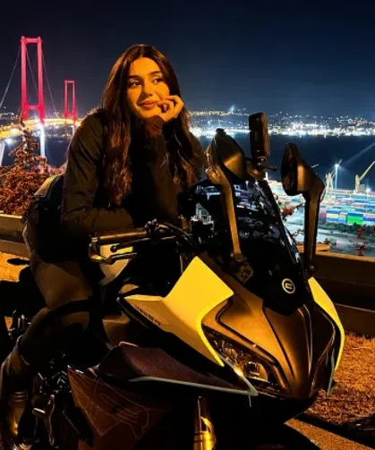 Genç sosyal medya fenomeni motosiklet kazasında hayatını kaybetti