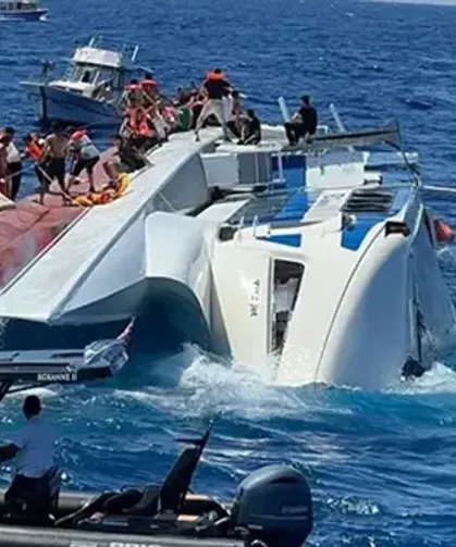 Bakan Uraloğlu: Girne'de batan gemide 8 kişi hayatını kaybetti, 19 yolcu için arama çalışmaları sürdürülüyor