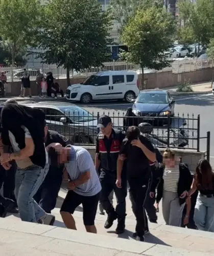 Ormana götürdüler, kadın kıyafeti giydirip şantaj yaptılar: 6 gözaltı