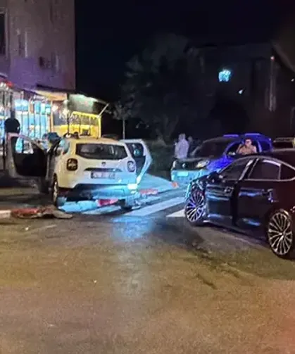 Sivil polis aracı kazaya karıştı: 1’i komiser 2 polis yaralandı