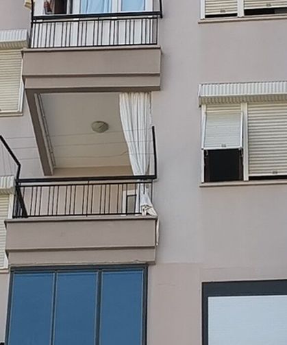 Anne ile kızının farklı odalarda cansız bedenleri bulundu