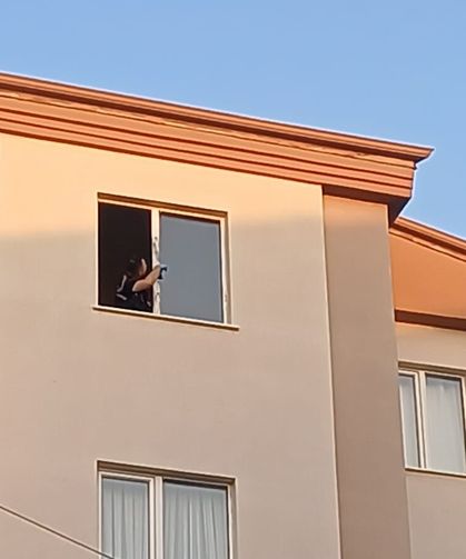 5'inci kattan düşen Zeynep öldü