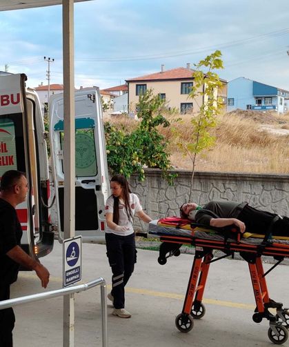 Balıkesir'de işçi servis minibüsü şarampole yuvarlandı; 13 yaralı
