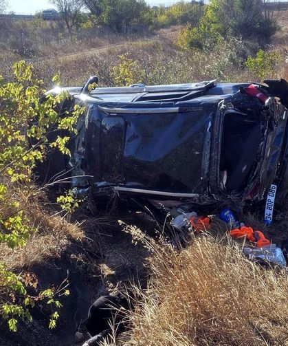 Tekirdağ'da otomobil takla atarak tarlaya devrildi: 1 ölü, 2 yaralı