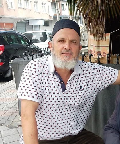 Yüzmek için girdiği denizde kayalıklara sıkışarak boğuldu