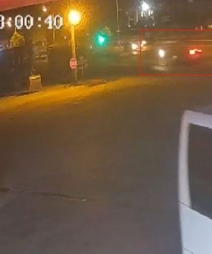 Antalya’da motorlu bisiklet ile otomobil çarpıştı