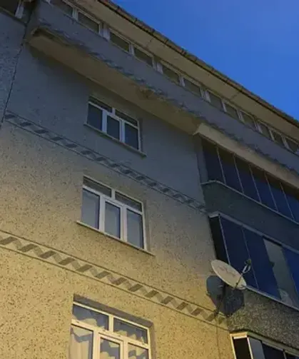 Kolonlarından ses gelen 5'er katlı 2 bina tahliye edildi