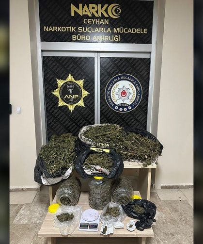 Ceyhan'da 8 Kilo 562 Gramlık Yasa Dışı Madde