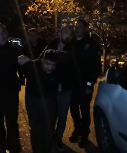 15 yıl 5 ay hapis cezası bulunan firari şüpheliyi yakalamak isteyen polise ateş açıldı